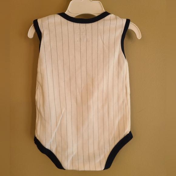 Boston Red Sox Onsie. 6-9 months - Picture 2 of 3